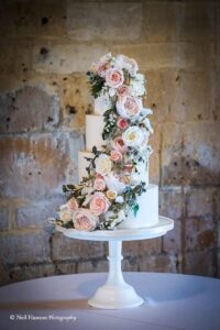 Wedding cake with incredible iced flowers
