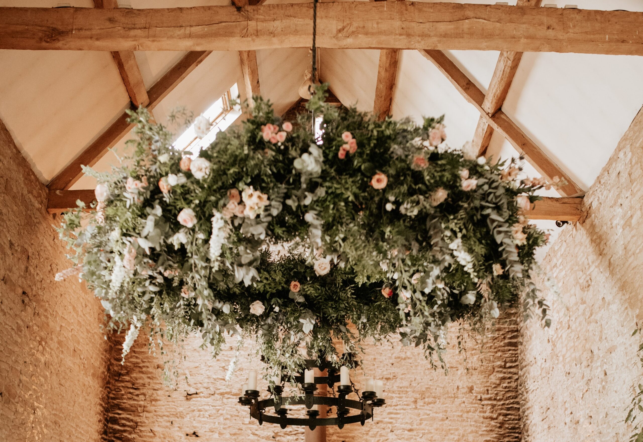 Sculptural wedding flower trends 2026